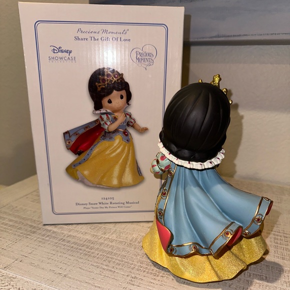 2012 Precious Moments Disney Snow White Rotating Musical 124105 - Picture 3 of 4